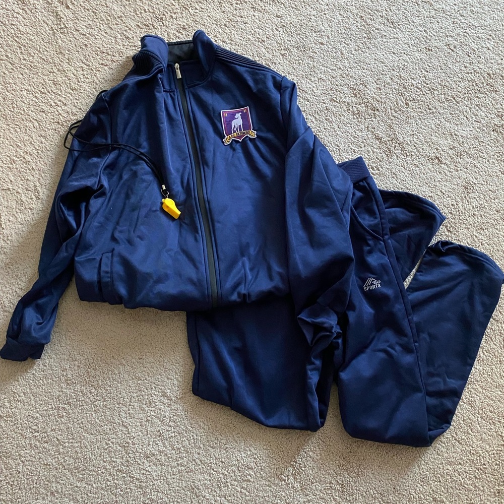 Ted Lasso costume. Men’s xl